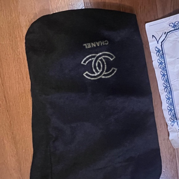 Authentic Vintage Chanel Handbag. $2,000.00 - Picture 12 of 16